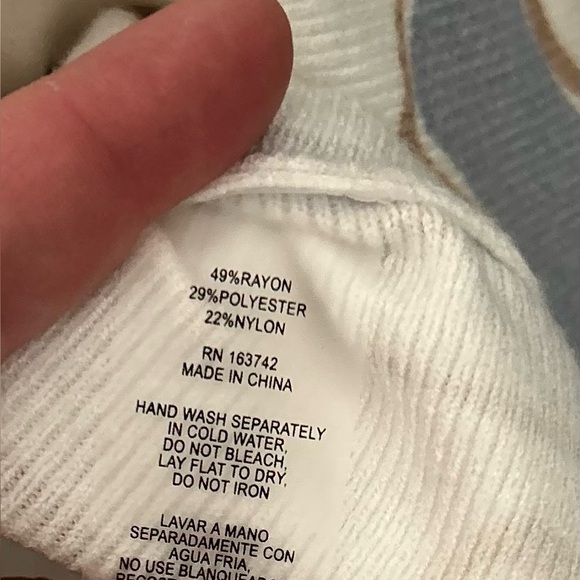 Sioni Sweater - Picture 5 of 15